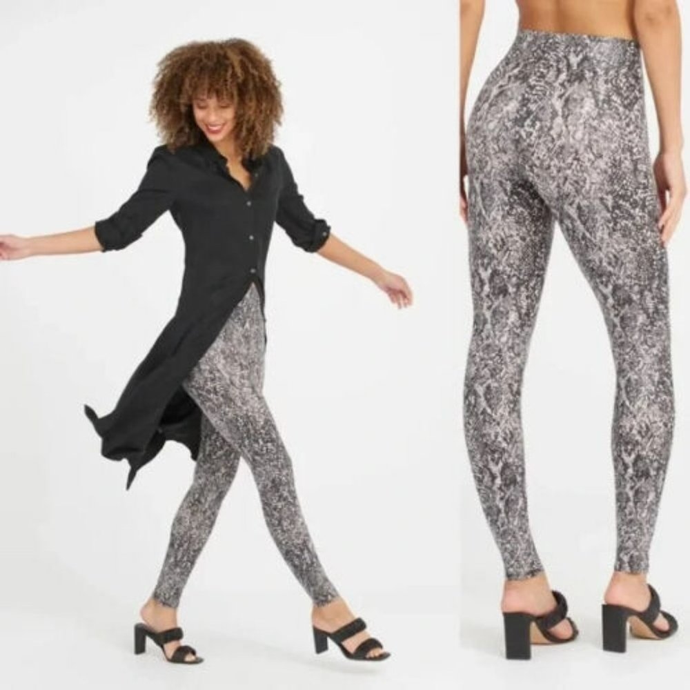 NEW SPANX Faux Leather Snake Shine Leggings Grey Snake sz Large